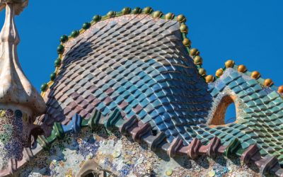 5 elementos simbólicos de la fachada de Casa Batlló